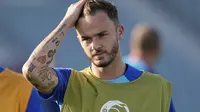 Gelandang Inggris, James Maddison saat mengikuti sesi latihan di Kompleks Olahraga Al Wakrah di Al Wakarah, Qatar, Senin, 28 November 2022. Inggris akan bertanding melawan Wales pada lanjutan grup B Piala Dunia 2022. (AP Photo/Abbie Parr)