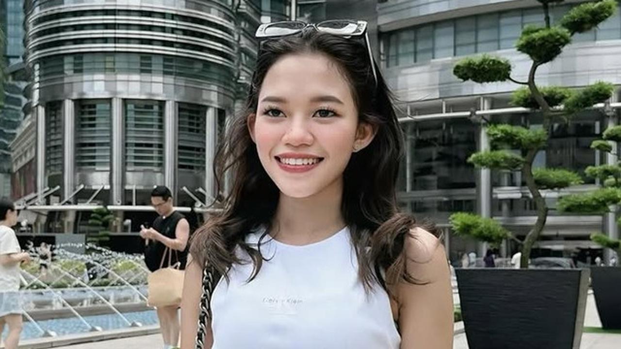 5 Potret Penampilan Ummi Quary di Berbagai Momen dengan Berbagai Gaya Outfit, Kece Abis
