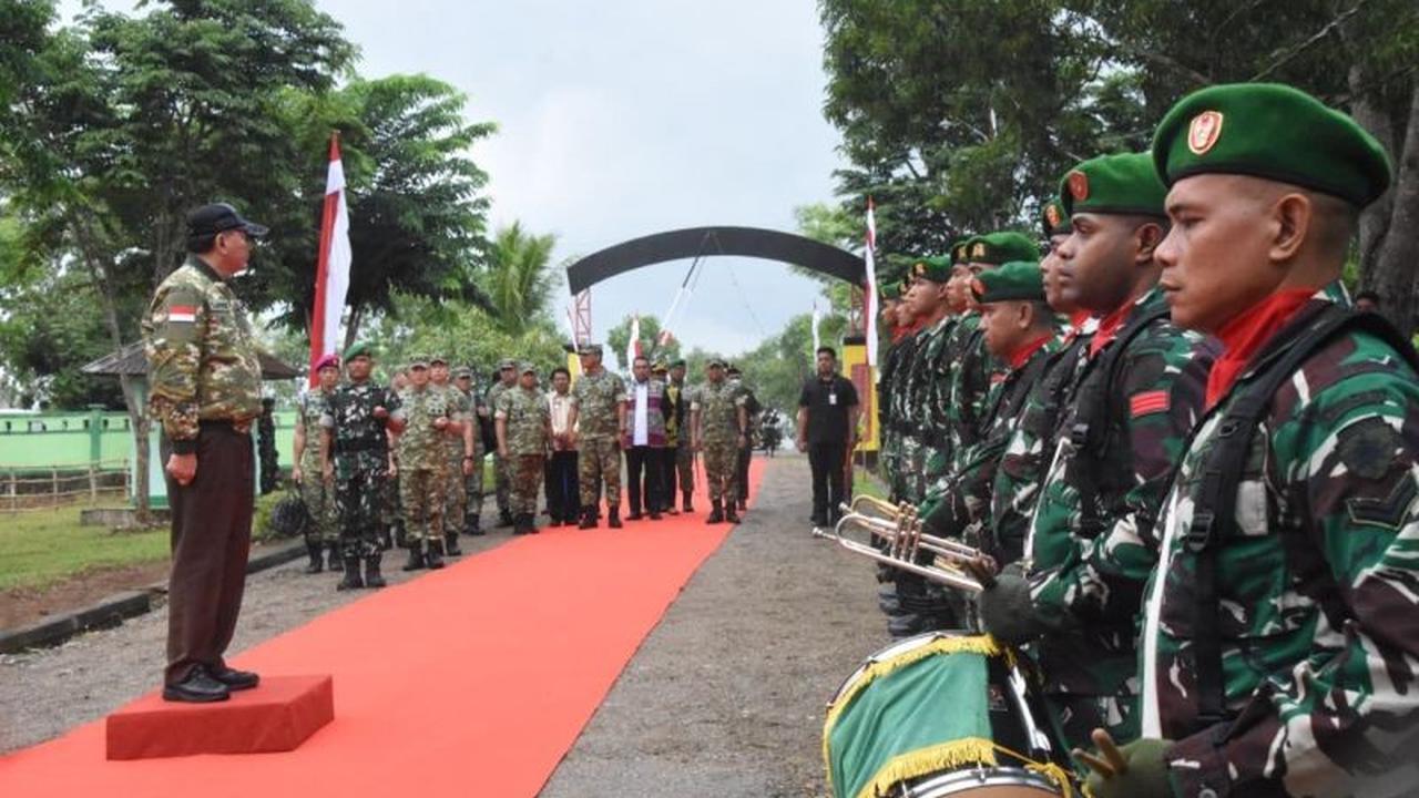 Menhan Tegaskan Jati Diri Prajurit TNI: Tentara Rakyat yang Bermanfaat bagi Masyarakat