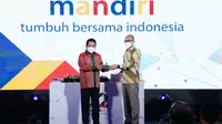 Wakil Direktur Utama Bank Mandiri Hery Gunardi dalam perayaan HUT ke-22 di Jakarta, Jumat (2/10).