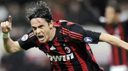 Selebrasi striker AC Milan, Filippo Inzaghi setelah mencetak gol melawan Torino di ajang Serie A pada 19 April 2009 di San Siro, Milan. AFP PHOTO/DAMIEN MEYER