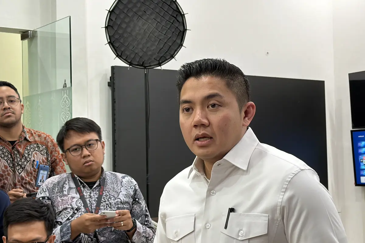Seskab Teddy Indra Wijaya
