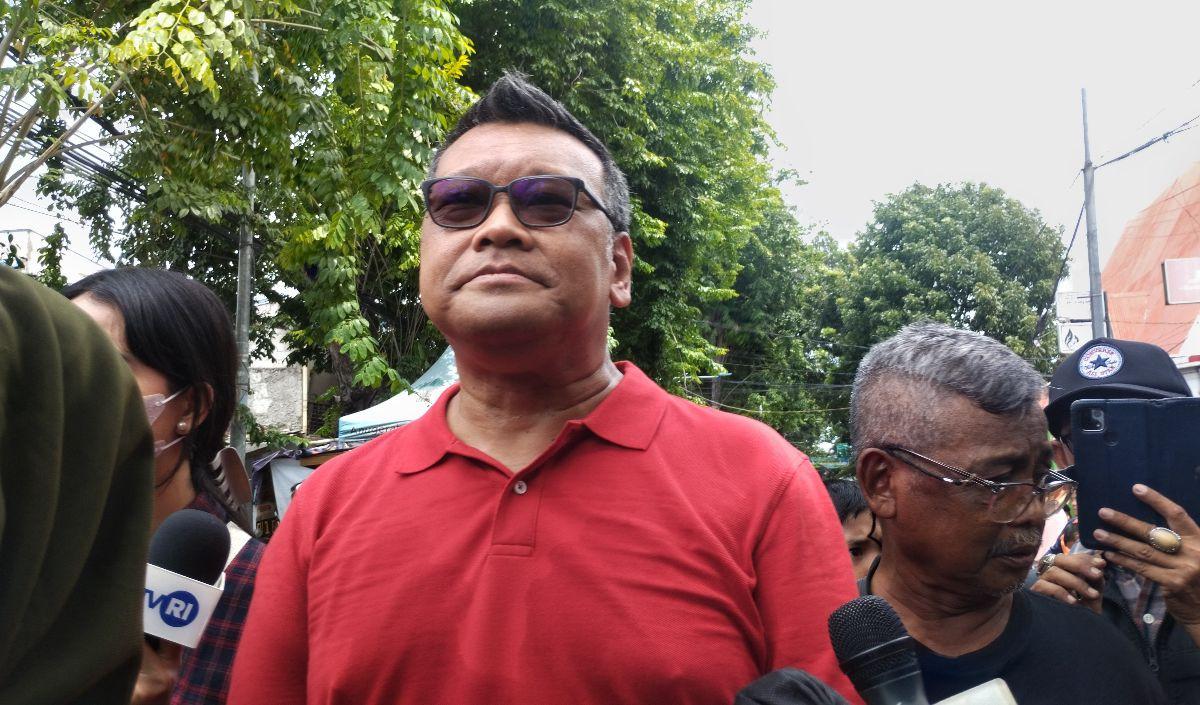 "Ada Mas Djarot, ada Pak Ahok, ada Mas Hendi, ada Bu Risma, ada Mas Andika," kata Eriko.