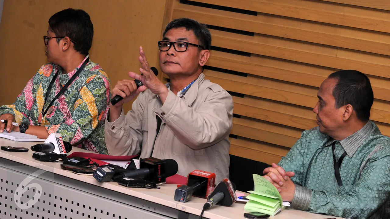20151202- Uang Hasil OTT di Serpong-Johan Budi-Jakarta-Helmi Afandi