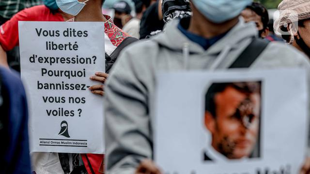 Kecam Presiden Emmanuel Macron, Massa Gelar Aksi di Kawasan Sarinah