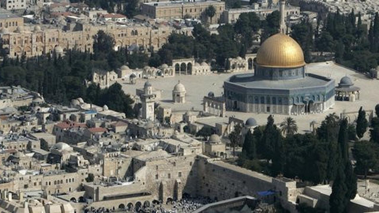 Israel rampas pemakaman kuno muslim di Yerusalem