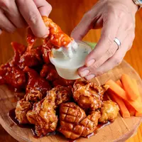 ilustrasi chicken honey spicy/copyright pexels/Sergio Arreola