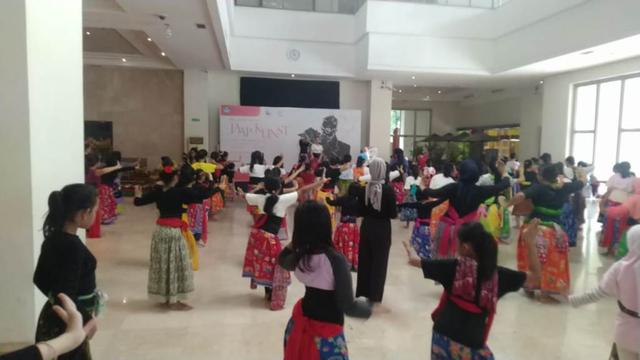Belajar Tari Tradisional di Musuem Nasional