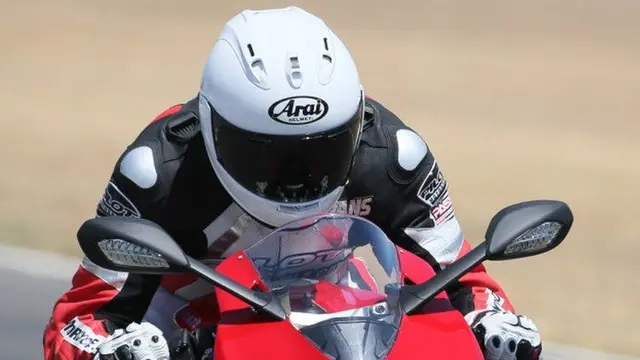 Helm Arai Corsair-X