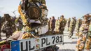 Schult menamakan karya patungnya dengan judul "Trash People" di Ariel Sharon Park, Rabu (3/4/2014) (AFP Photo/Jack Guez).