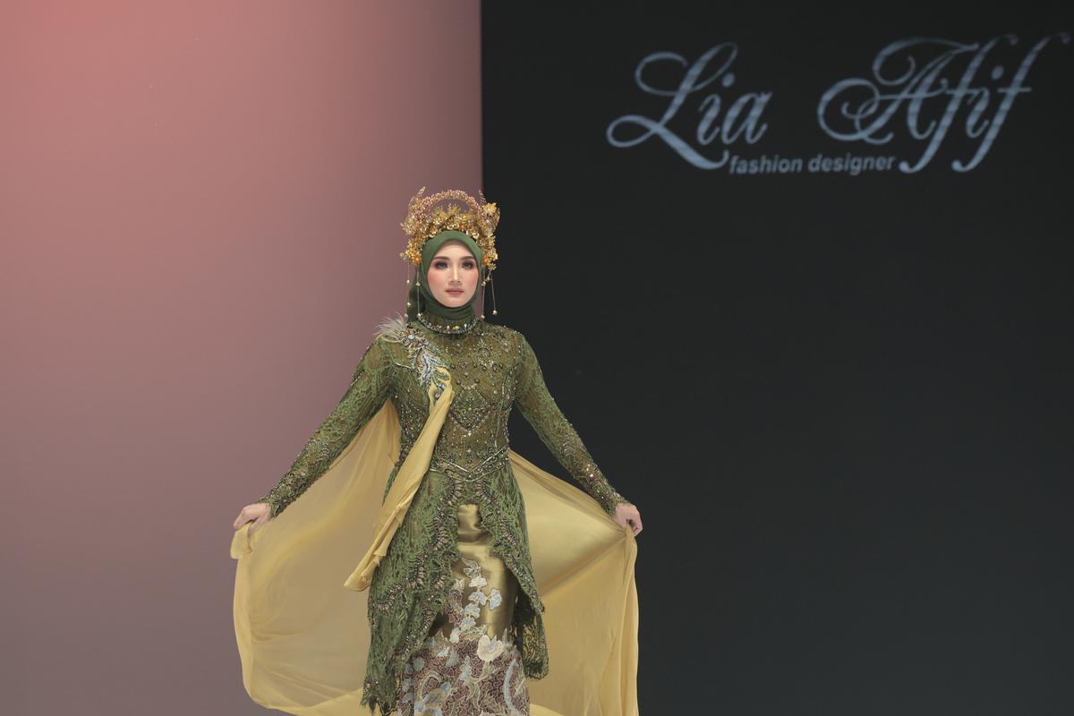 Batik Jombang Tampil di Indonesia Fashion Week 2026