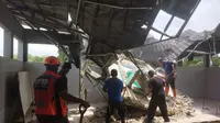 Angin Kencang Terjang Kota Sukabumi, Atap Rumah Warga Berterbangan