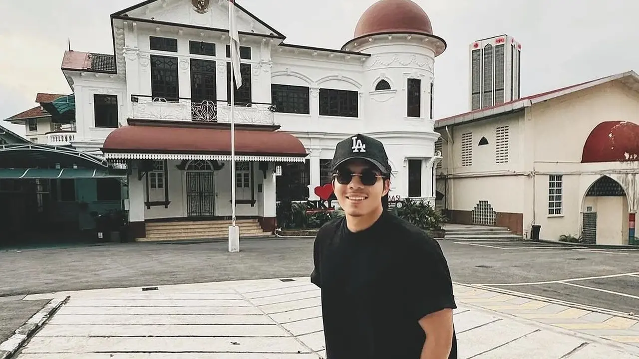 Potret Atta Halilintar kunjungi Sekolah Indonesia Kuala Lumpur (Sumber: Instagram/@attahalilintar)