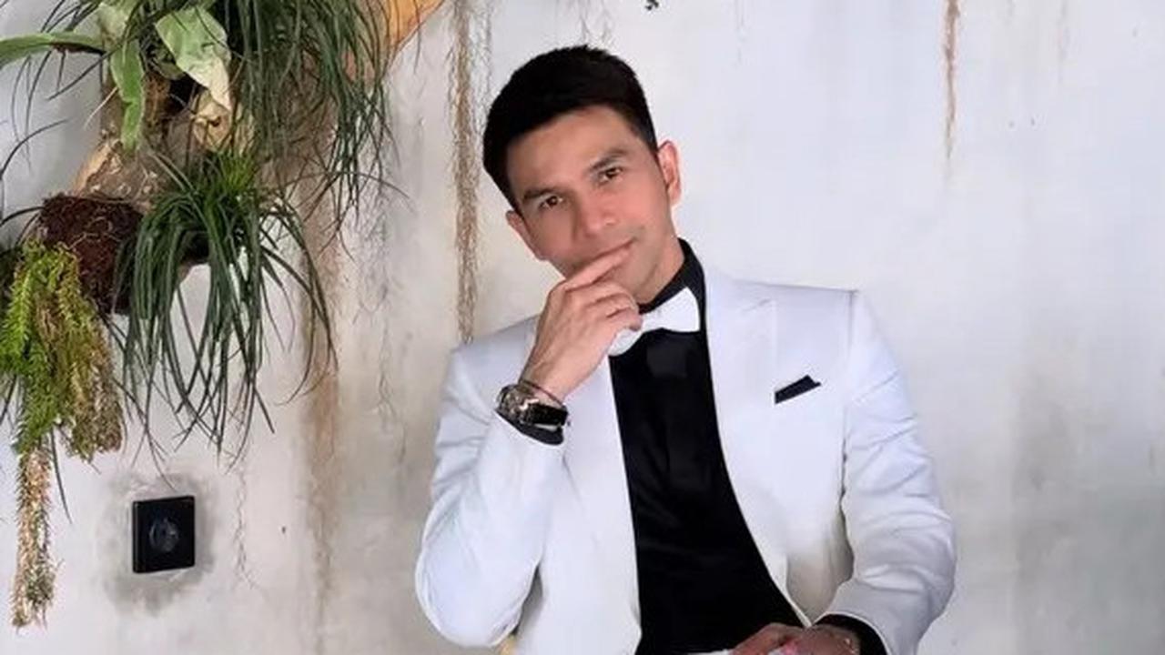 7 Potret Ganteng dan Awet Muda Pesinetron Jonathan Frizzy, Kini Jadi Tersangka Kasus Penggunaan Obat Keras