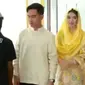 Reaksi Gibran Rakabuming Melihat Tamu Open House di Runah Dinasnya Pakai Kaus 03.&nbsp; foto: TikTok @pejuang2045