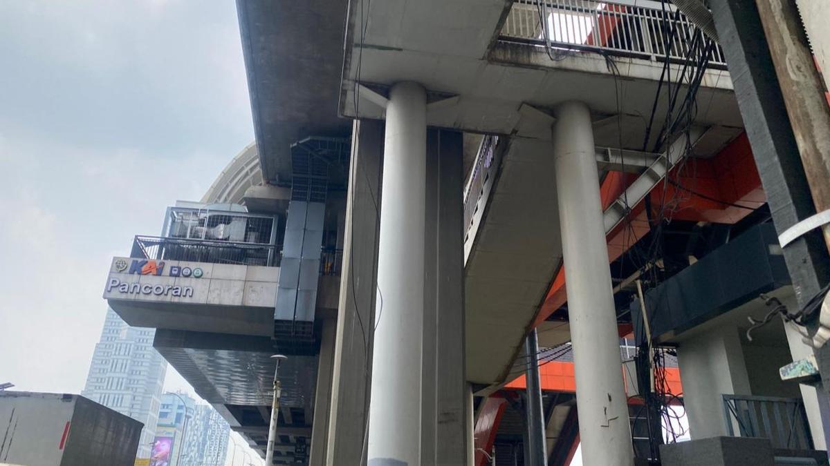 Kondisi Terkini LRT Usai Temuan Mayat Gardu PLN Pancoran