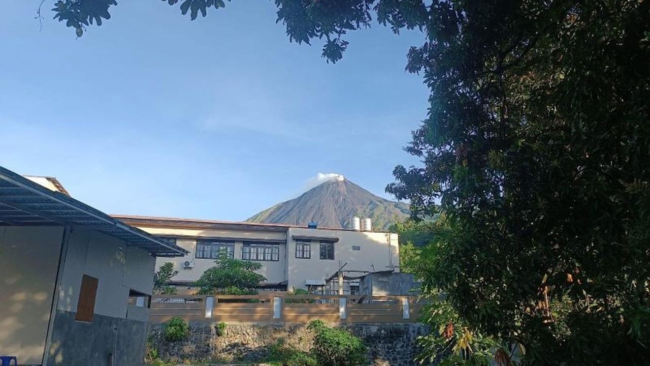Trivia Gempa: Gunung Karangetang Alami 2.087 Gempa Embusan dalam Dua Pekan di September 2025