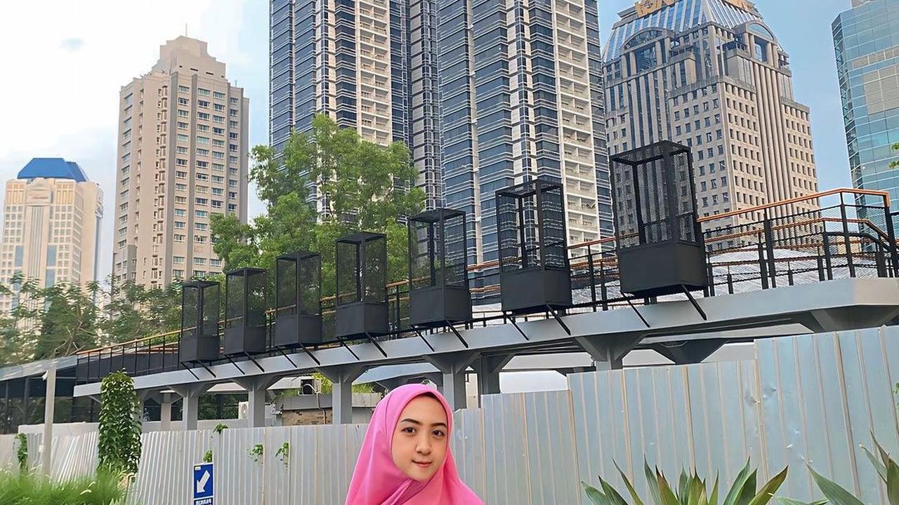 Potret Cantik Niatus Sholihah yang Viral karena Tawaran Raffi Ahmad Jadi Staf Utusan Presiden