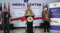 Di Graha BNPB, Jakarta, Jumat (3/4/2020), Ketua Pelaksana Gugus Tugas Percepatan Penanganan COVID-19 Doni Monardo apresiasi kades dan lurah yang terapkan isolasi mandiri warganya. (Dok Badan Nasional Penanggulangan Bencana/BNPB)