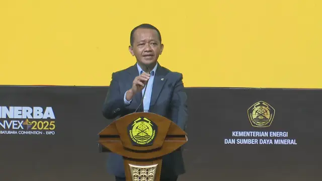 Menteri ESDM Bahlil Lahadalia dalam pembukaan Minerba Convex 2025, di Assembly Hall, Jakarta International Convention Center (JICC), Jakarta Pusat, Rabu (15/10/2025). (Foto: Liputan6.com/Tira Santia)