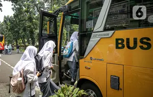 Cek Rute dan Cara Naik Bus Sekolah Jakarta