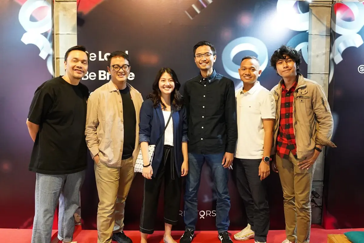 Sebagian dari inisiator Z Creators (ki-ka) Riel Tasmaya, Khaleed Pranowo, Abigail Emmanuella Waworuntu, Dharmaji, Raudi Akmal dan Kevin Geraldi