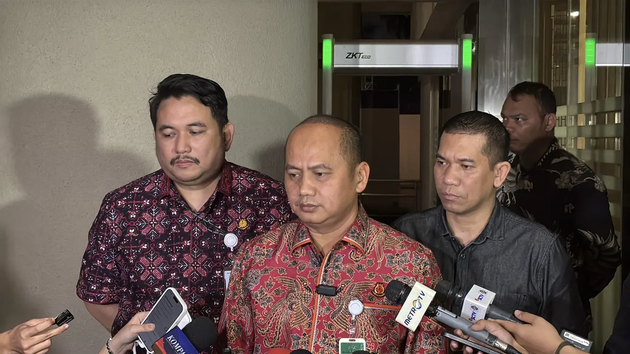 Tim 9 Periksa Febrie Adriansyah dan Nurman Herin sebagai Tersangka Sekaligus Saksi TPPU