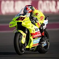 Pembalap Pertamina Enduro VR46, Fabio Di Giannatonio memacu motornya saat tes pramusim MotoGP 2024 di Lusail International Circuit, Doha, Qatar, Selasa (20/02/2024) waktu setempat. (Dok. Pertamina Enduro VR46 Racing Team)