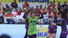 Tim putri Jakarta BIN mengamankan satu tiket ke babak empat besar (final four) menyusul Popsivo Polwan usai mengalahkan Jakarta Pertamina Enduro dengan skor 3-0 (25-22, 26-24, 27-25) dalam lanjutan PLN Mobile Proliga 2024 di GOR Si Jalak Harupat, Kabupaten Bandung, Sabtu (8/6/2024). Pada klasemen sementara, Megawati Hangestri dkk menempati peringkat kedua dengan koleksi 19 poin, di bawah sang pimpinan klasemen, Popsivo Polwan yang telah mengemas 24 poin. (Dok. PBVSI)