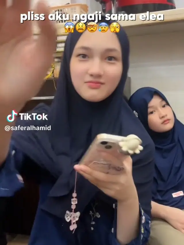 Shakeela Eleanor Anak Ussy Berhijab