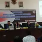 Sebanyak 494.656 warga Nusa Tenggara Timur (NTT) terancam tidak menggunakan hak suaranya dalam pemilihan gubernur dan wakil gubernur Juni 2018 mendatang.