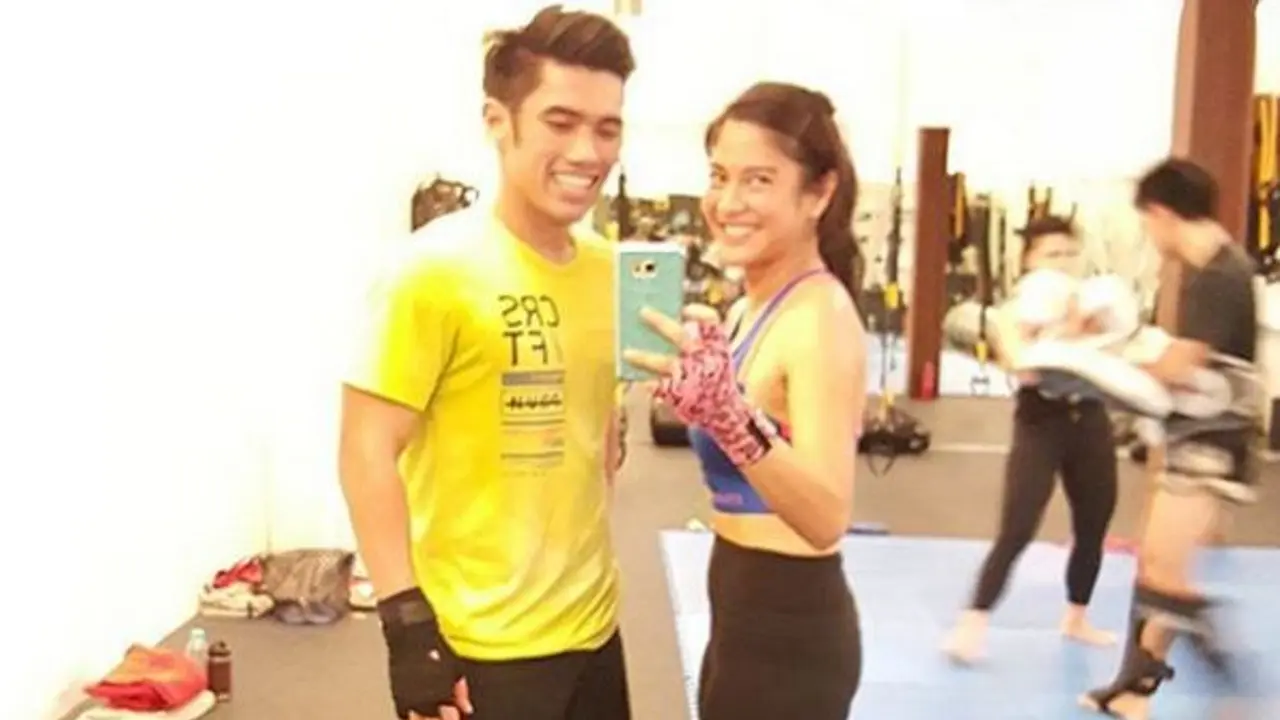 Dian Sastro dan Indraguna Sutowo