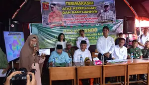 Menteri Pertanian, Andi Amran Sulaiman memberikan bantuan untuk Sumatra Barat. (Foto: Istimewa)