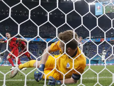 Kemenangan Belgia di pertandingan melawan Finlandia, membawa mereka keluar menjadi juara Grup B yang akan melenggang ke babak 16 besar setelah mengoleksi poin penuh putaran pertamanya. 
(Foto: AP/Pool/Dmitri Lovetsky)