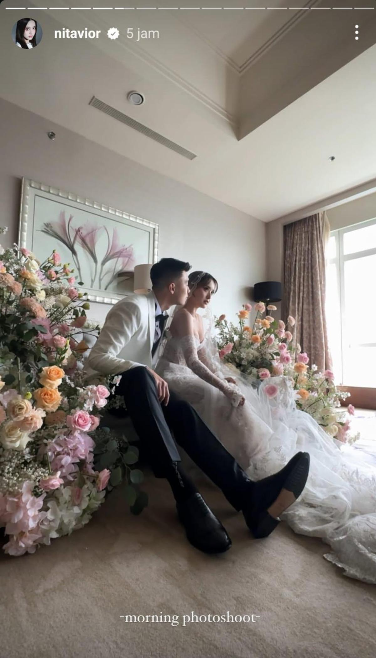 Momen Haru, Vior Menangis Saat Berjanji Setia pada Vincent Kosasih di Pemberkatan Nikah