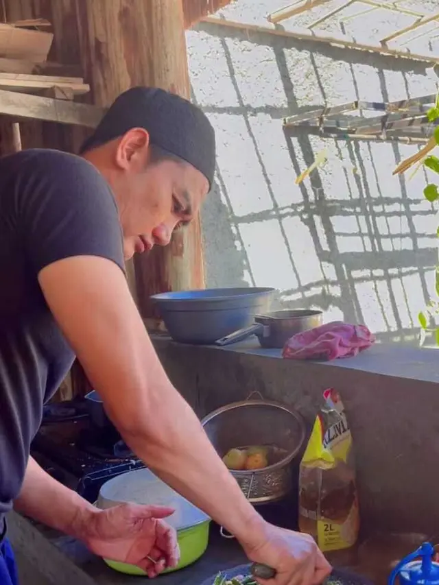 Potret Dapur Boby Tince di Kampung