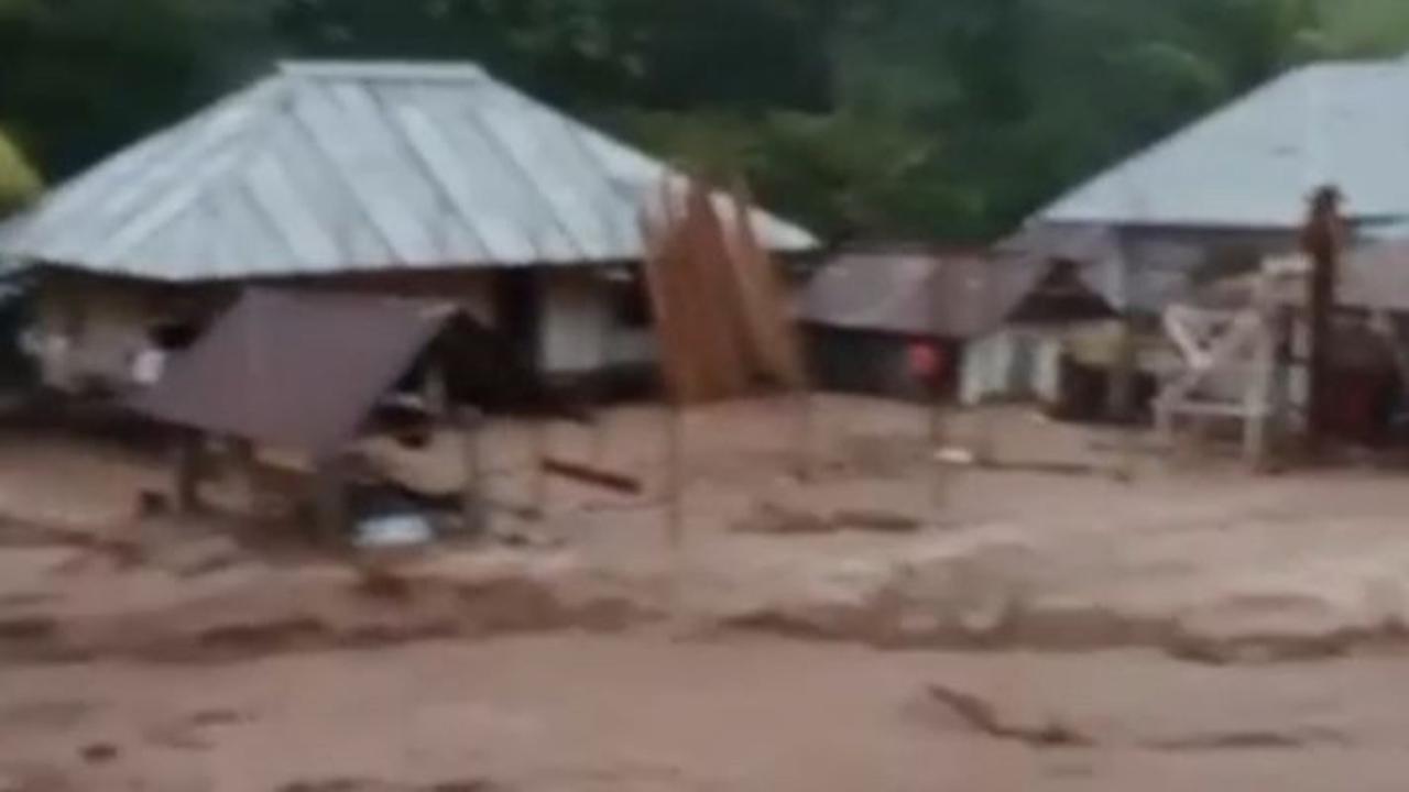 18 Desa Terisolir Akibat Banjir Bandang di Nagekeo NTT, Tiga Warga Meninggal dan Lima Belum Ditemukan