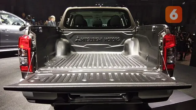 Mitsubishi Triton