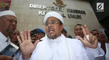 Polda Metro Jaya tak ambil pusing terkait ancaman pimpinan Front Pembela Islam (FPI) Rizieq Shihab yang menawarkan dua pilihan yakni rekonsiliasi dan revolusi.