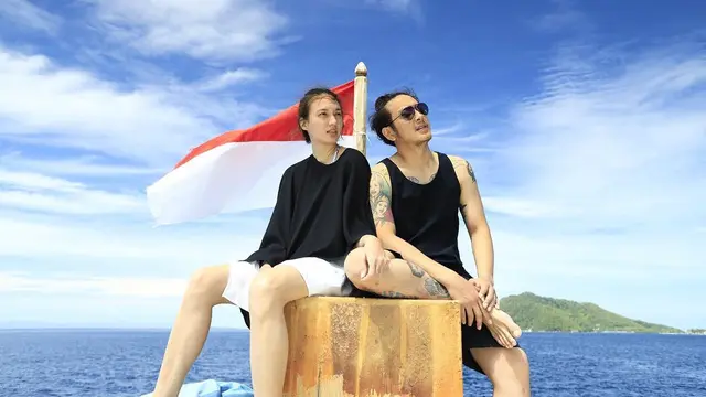 [Fimela] Nadine Chandrawinata dan Dimas Anggara