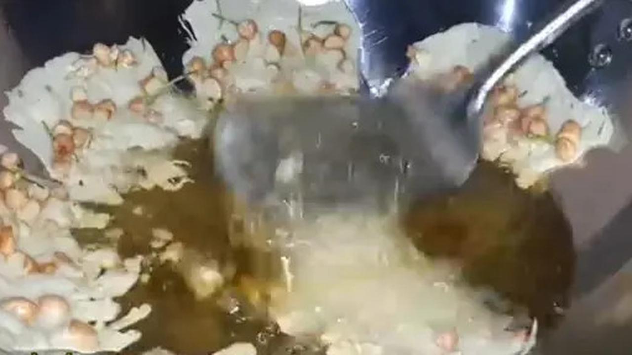 Rahasia Goreng Rempeyek yang Tipis Gurih tapi Minim Serap Minyak