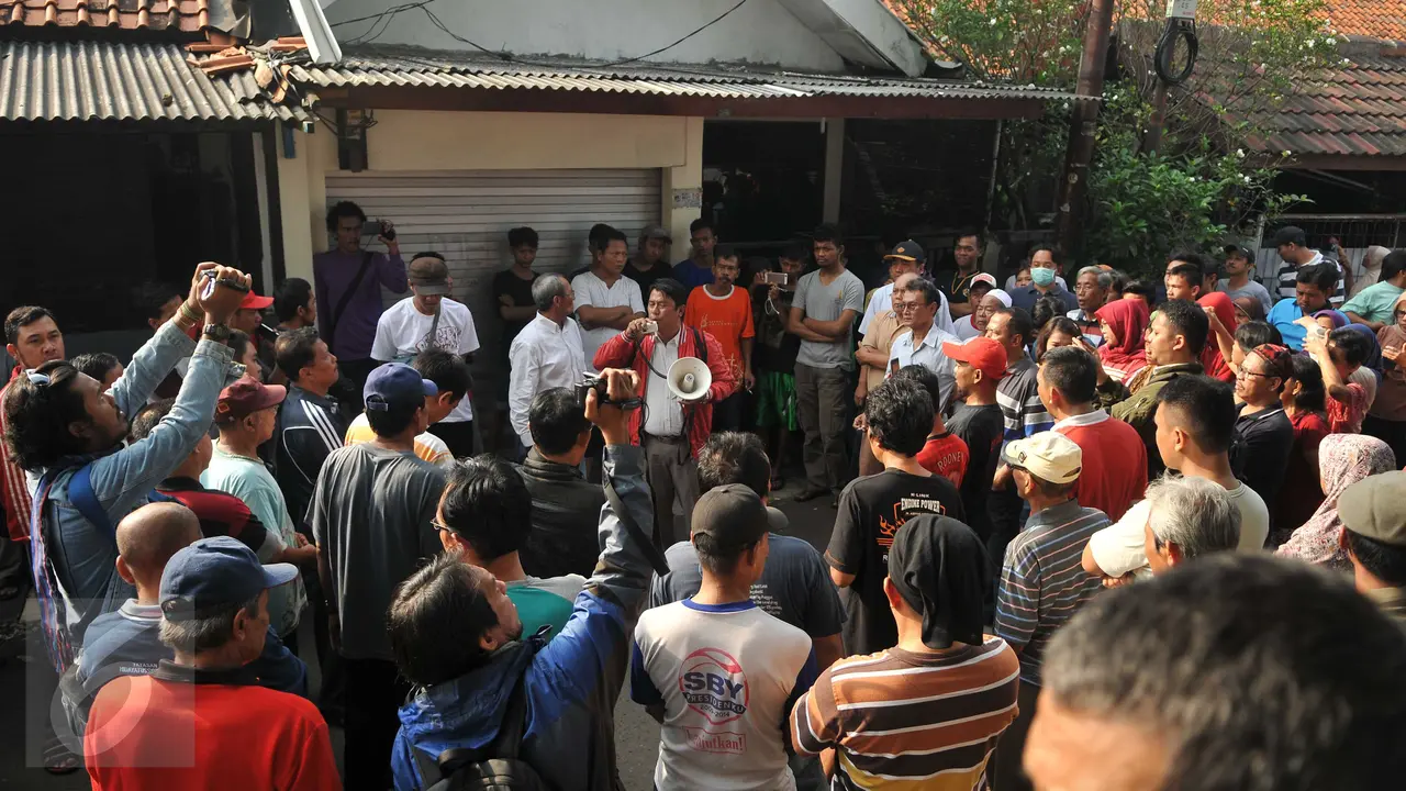 20160719-Warga Manggarai Tolak Pengosongan Rumah PT KAI-Jakarta