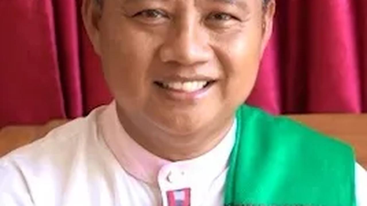 Wagub Jabar Uu Ruzhanul Ulum bacaleg DPR RI dari PPP. Dia bertarung di dapil Jawa Barat 8 yang meliputi Kota dan Kabupaten Cirebon, serta Indramayu.