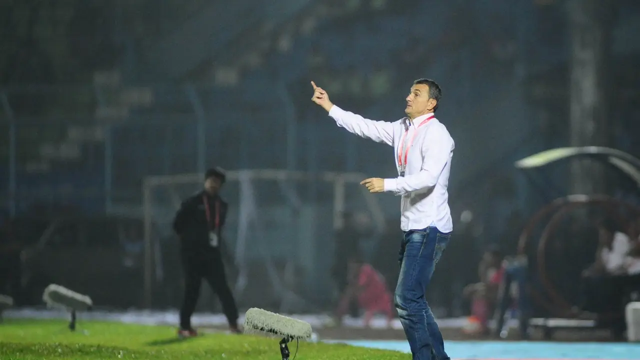 Pelatih kepala Arema Cronus Milomir Seslija