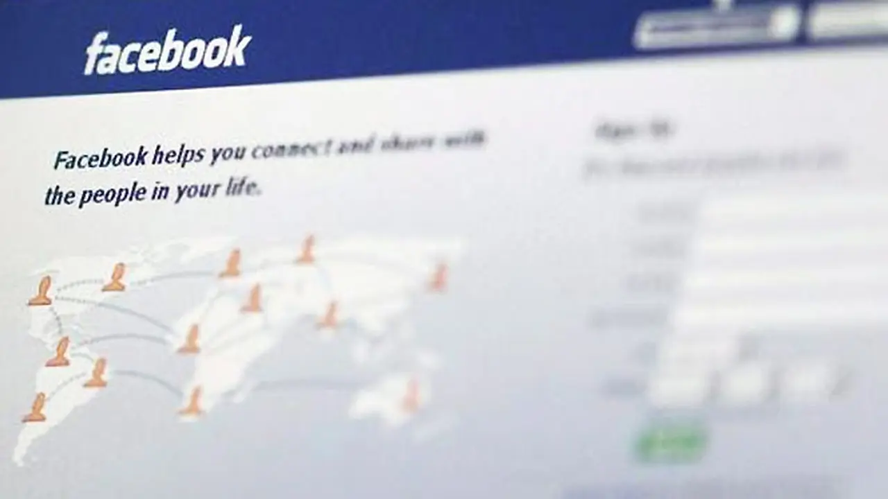 facebook121016c.jpg