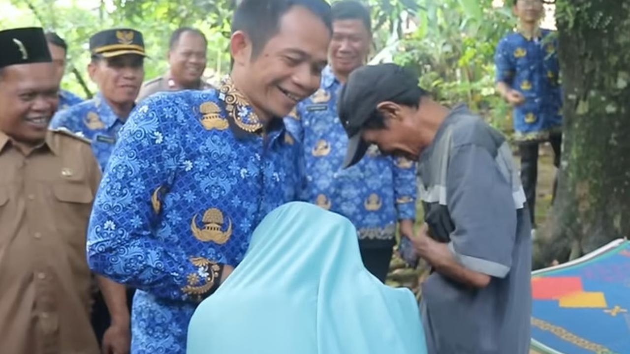 Bupati Purwakarta Ketemu Orang Tua Siswa