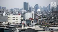 Pemandangan deretan gedung dan permukiman di Jakarta, Rabu (1/10/2020). Meski membaik, namun pertumbuhan ekonomi kuartal III 2020 masih tetap minus. (Liputan6.com/Faizal Fanani)