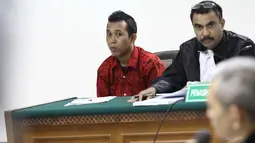 Hendra tak pernah menerima gaji sebagai direktur. Menurut Hendra, ia dipaksa menjadi direktur oleh Riefan (Liputan6.com/Faizal Fanani). 