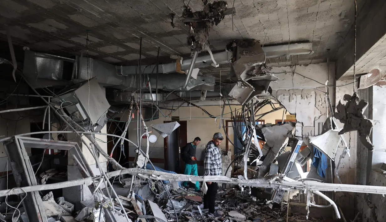Kementerian Kesehatan di Gaza yang dikuasai Hamas mengatakan pada Senin (12/5/2025) bahwa sedikitnya 2.749 orang telah tewas sejak Israel melanjutkan operasinya. Dengan demikian, jumlah korban tewas secara keseluruhan sejak perang memanas menjadi 52.862 jiwa. (Eyad BABA/AFP)