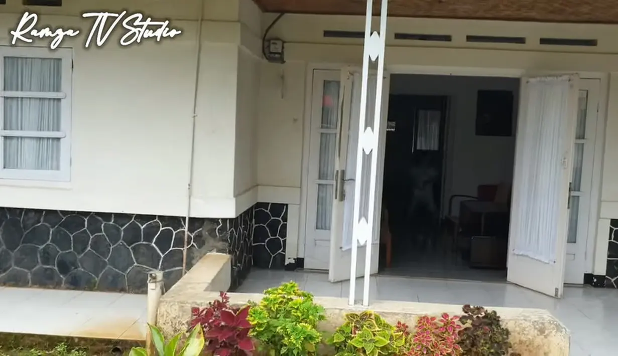 Rumah Deddy Dores (Youtube/Ramza Tv Studio)